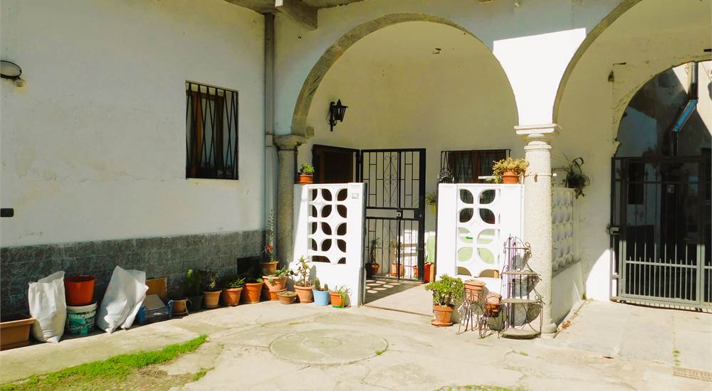esterno corte 