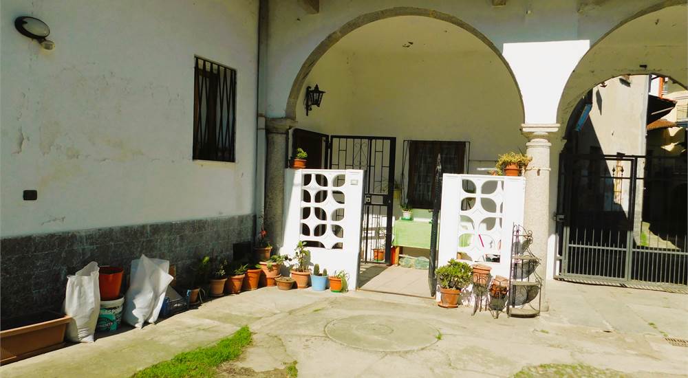 esterno corte 